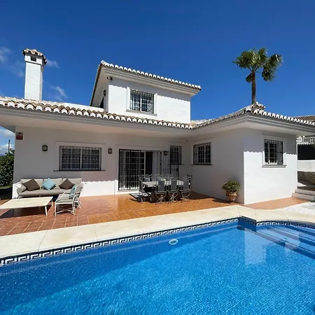 Lets In The Sun - Sunset Villa *