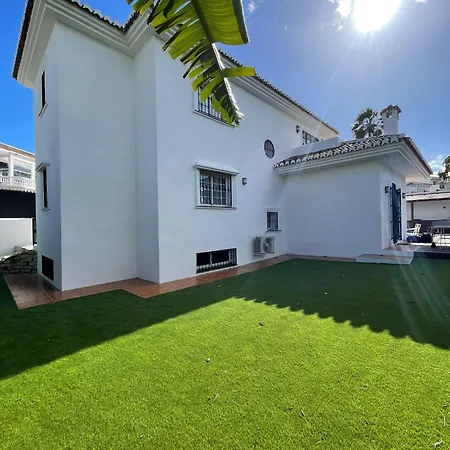 Lets In The Sun - Sunset Villa *